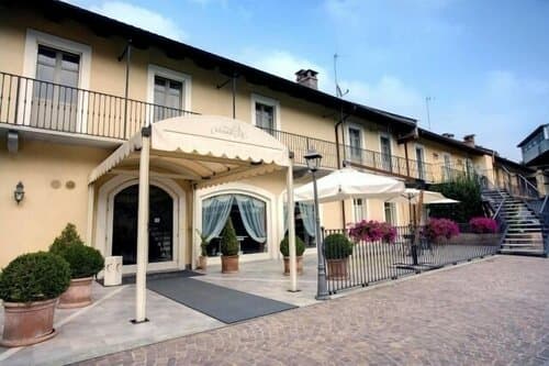 Внешний вид отеля Hotel Cascina Di Corte