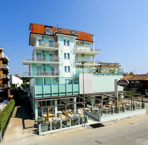 Внешний вид отеля Bahamas