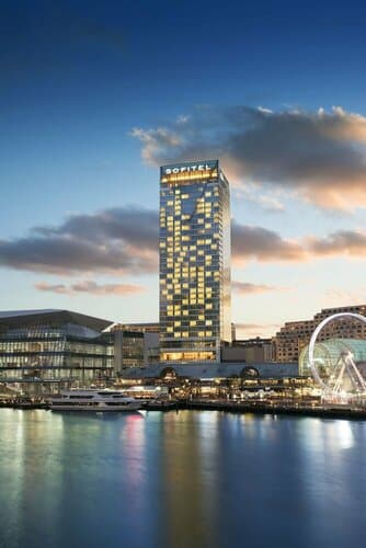 Внешний вид отеля Sofitel Sydney Darling Harbour в Сиднее