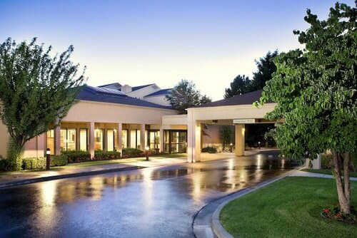 Внешний вид отеля Courtyard by Marriott Spokane Downtown at the Convention Ctr в Спокане