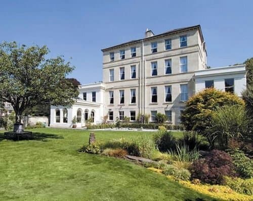 Внешний вид отеля The Ayrlington в Бате