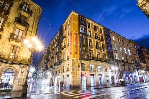 Внешний вид отеля Petit Palace Arana в Бильбао