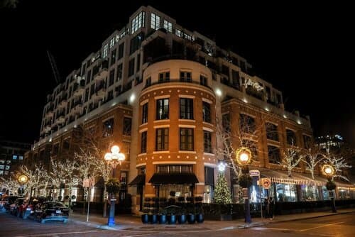 Внешний вид отеля The Hazelton Hotel Toronto