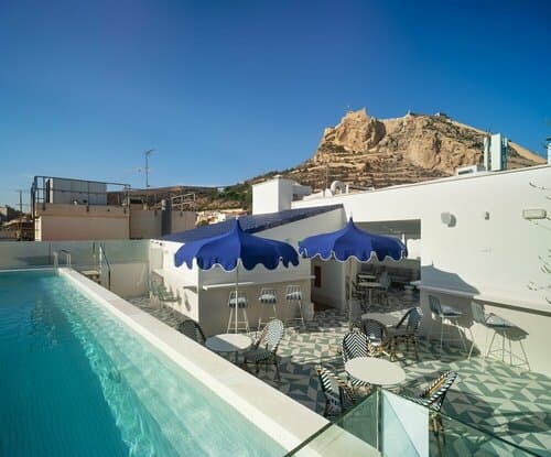 Внешний вид отеля Dormirdcine Alicante в Аликанте