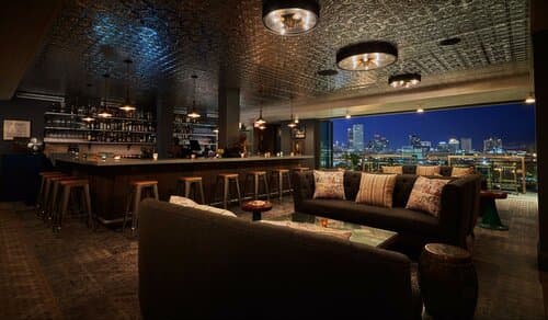 Внешний вид отеля The Pontchartrain Hotel