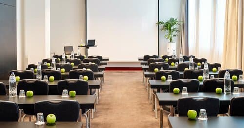 Внешний вид отеля Radisson Hotel Brussels Centre Midi