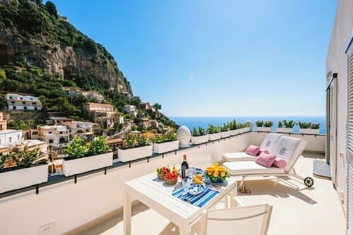 Внешний вид отеля Villa Mary Suites