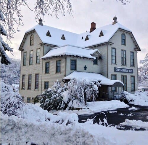 Внешний вид отеля Chambery Inn