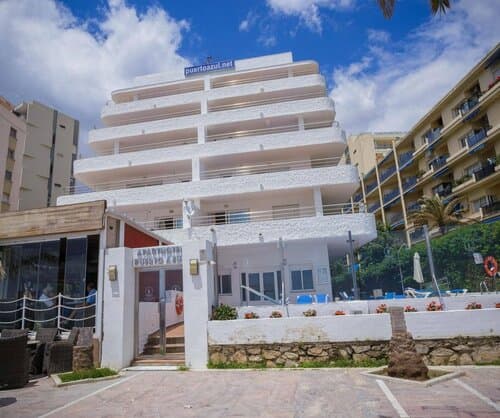 Внешний вид отеля Puerto Azul Marbella в Марбелье