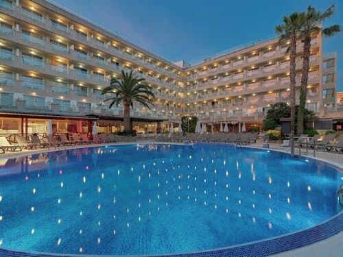 Внешний вид отеля H10 Vintage Salou в Салоу