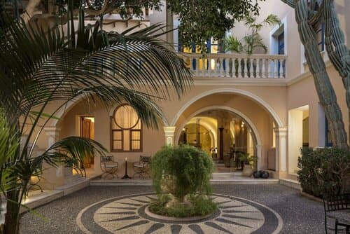 Внешний вид отеля Casa Delfino Hotel & SPA