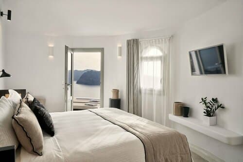 Внешний вид отеля Charisma Suites