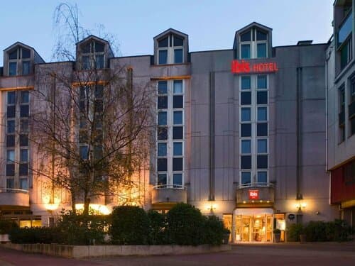 Внешний вид отеля Ibis Nantes Centre Gare Sud  в Нанте