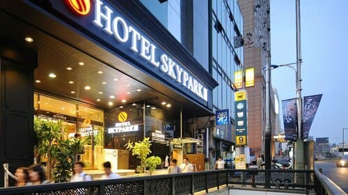 Внешний вид отеля Hotel Skypark Myeongdong III в Сеуле