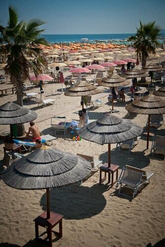 Внешний вид отеля Hotel Aurea в Римини