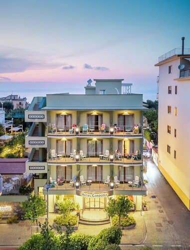 Внешний вид отеля Comfort Hotel Gardenia Sorrento Coast в Сорренто