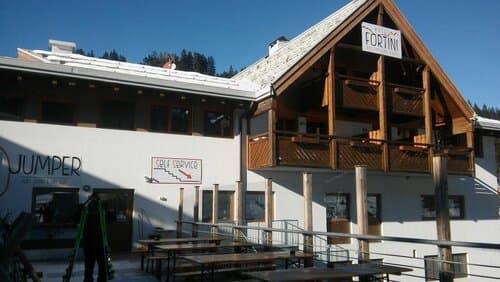 Внешний вид отеля Hotel Fortini в Пинцоле