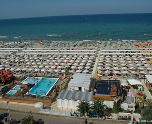 Внешний вид отеля Roland в Риччоне