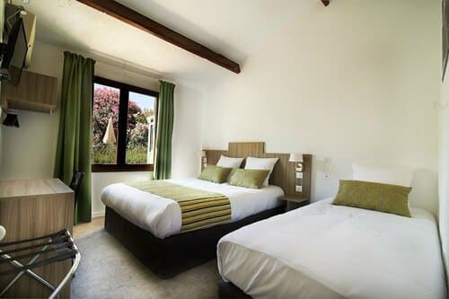 Внешний вид отеля Hôtel des Croisades