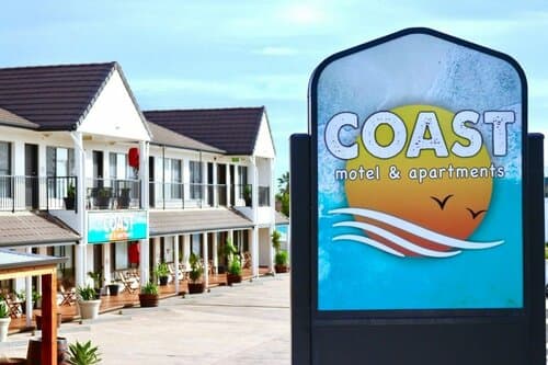 Внешний вид отеля Coast motel and apartments