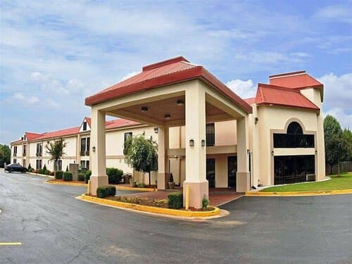 Внешний вид отеля Motel 6 Suwanee, Ga - Gwinnett Center