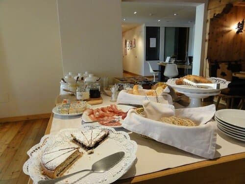 Внешний вид отеля Hotel Meublè Sertorelli Reit