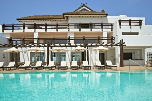 Внешний вид отеля Las Terrazas de Abama Suites