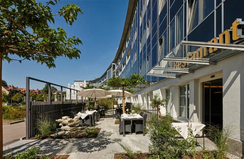 Внешний вид отеля Banana City