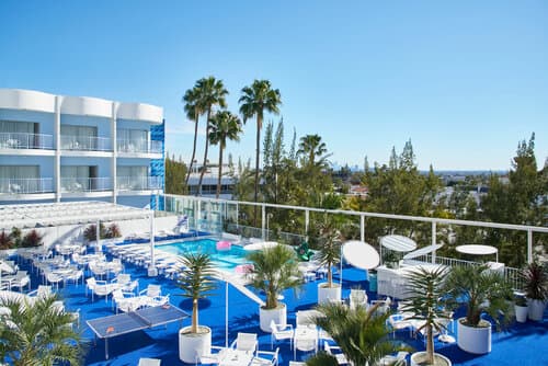 Внешний вид отеля The Standard Hollywood в Уэст-Голливуде