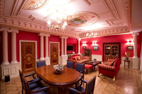 Внешний вид отеля Дворец Трезини