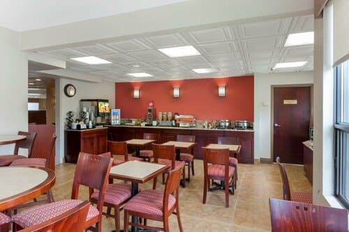 Внешний вид отеля Best Western Plus Rose City Suites