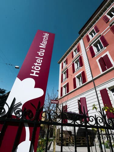 Внешний вид отеля Hotel du Marche в Лозанне