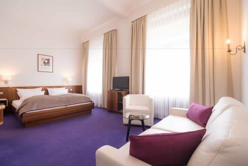 Внешний вид отеля Hotel Etol в Баден-Бадене