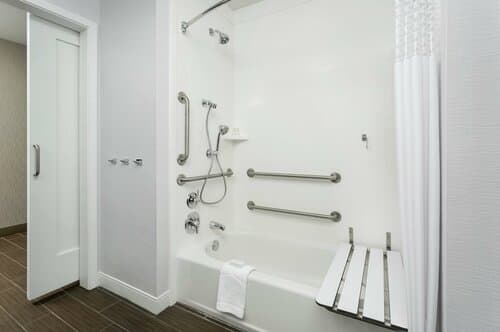 Внешний вид отеля Hampton Inn & Suites Napa в Напе