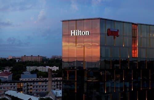Внешний вид отеля Hilton Tallinn Park в Таллинне