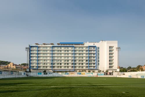 Внешний вид отеля L’Azure Hotel