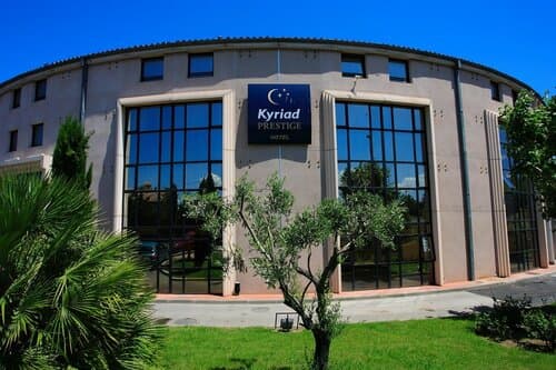 Внешний вид отеля Golden Tulip Aix EN Provence в Экс-ан-Провансе