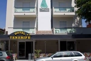 Внешний вид отеля Hotel Tenerife в Риччоне
