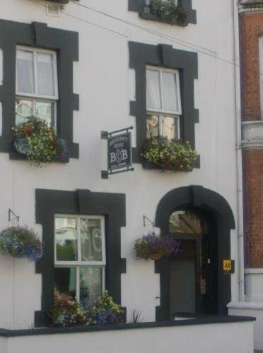 Внешний вид отеля Serendipity House