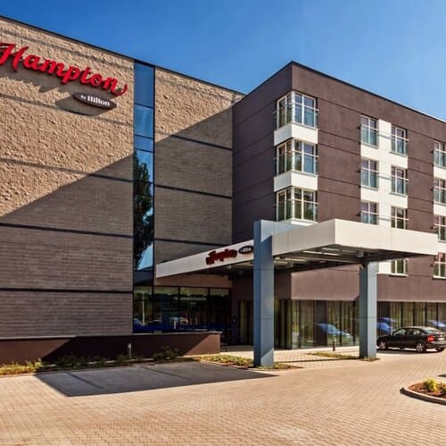Внешний вид отеля Hampton by Hilton Warsaw Airport
