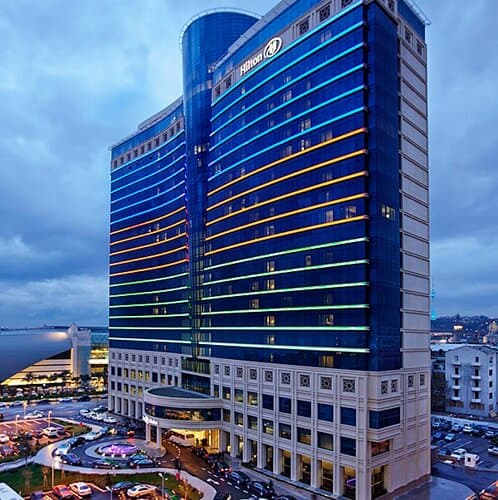 Внешний вид отеля Hilton Baku в Баку