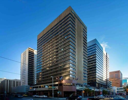 Внешний вид отеля Sandman Signature Calgary Downtown Hotel в Калгарях