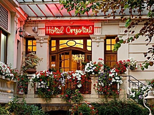 Внешний вид отеля Hotel Crystal в Реймсе