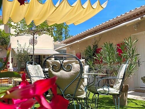 Внешний вид отеля La Jabotte