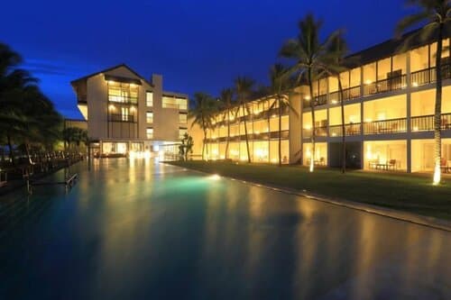 Внешний вид отеля Jetwing Blue