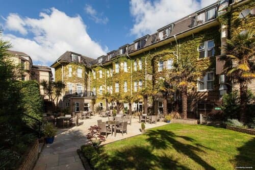 Внешний вид отеля The Connaught Lodge в Борнмуте