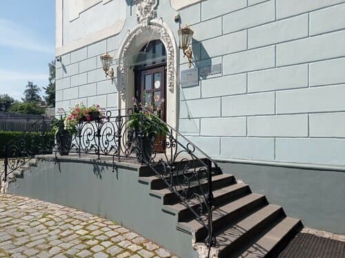 Внешний вид отеля Чайковский