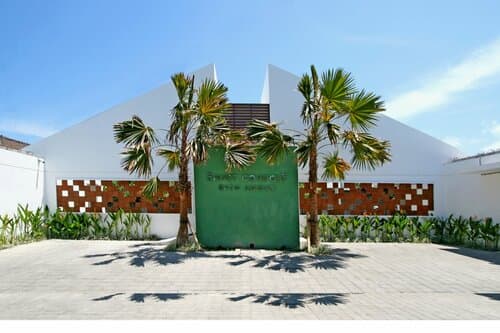 Внешний вид отеля Smart Comfort Apartments Batu Jimbar в Денпасаре