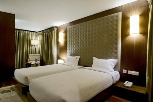 Внешний вид отеля Monarch Luxur в Северном Бангалоре