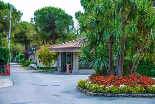 Внешний вид отеля Camping Toscolano